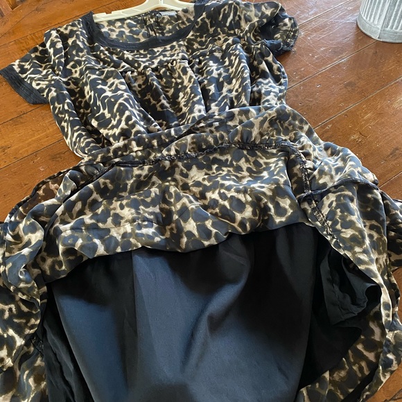 Converse Ruffled Dress - Picture 7 of 8